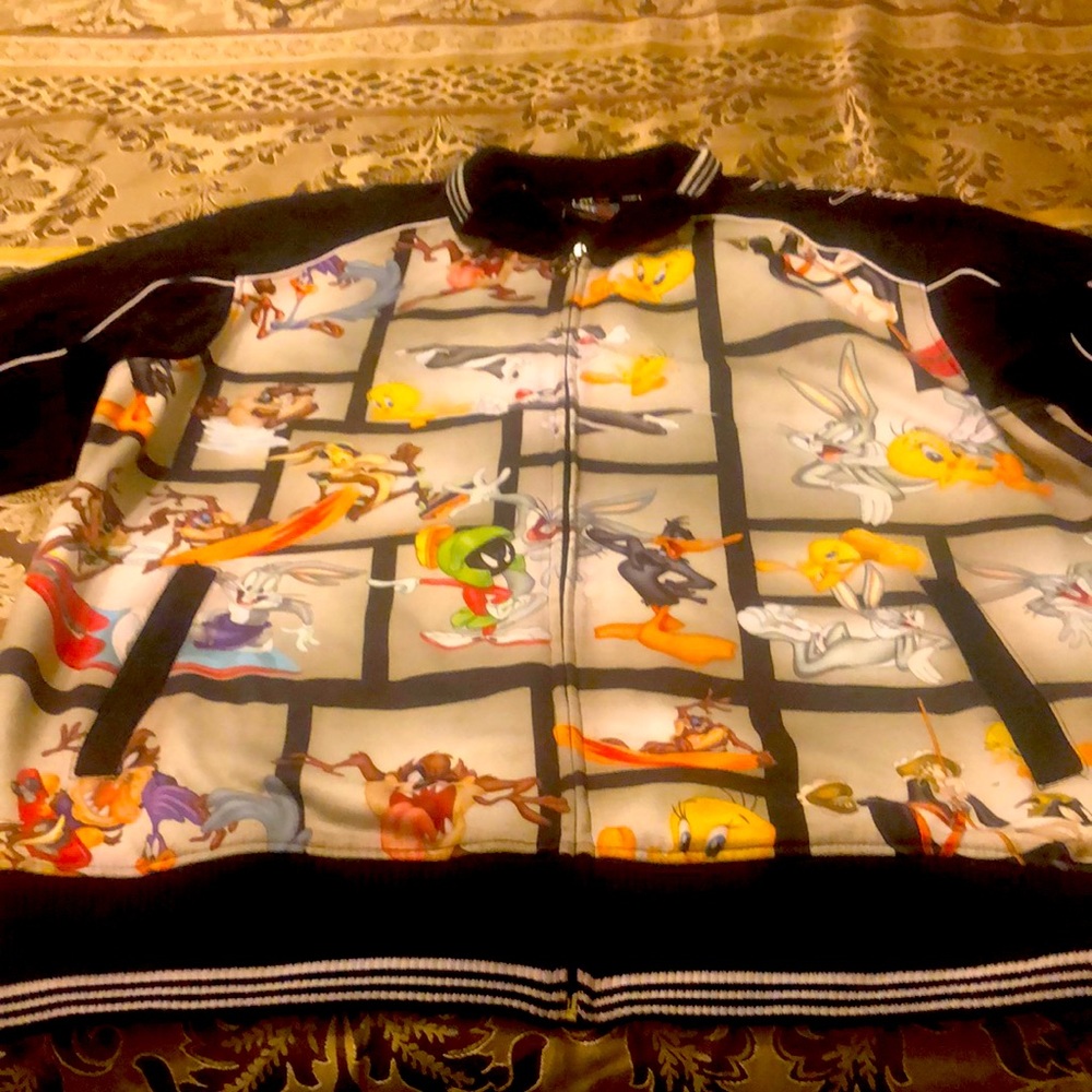 LOT29 Looney Tunes Jacket